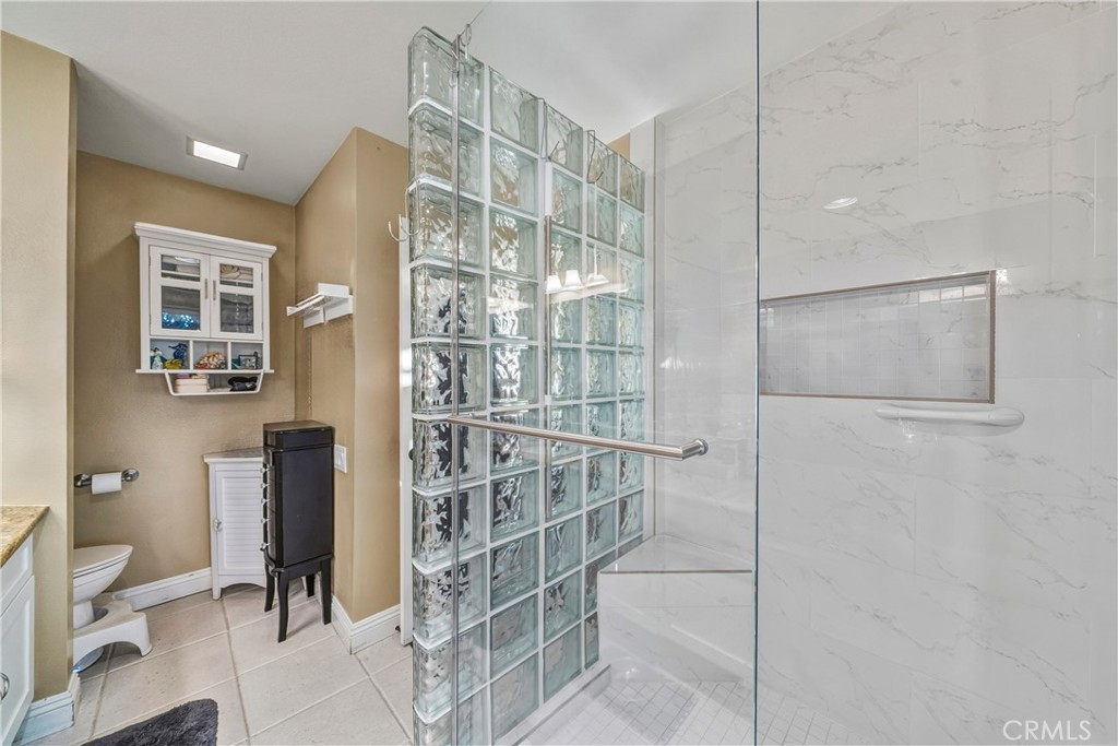 MLS #OC25274843 image #25