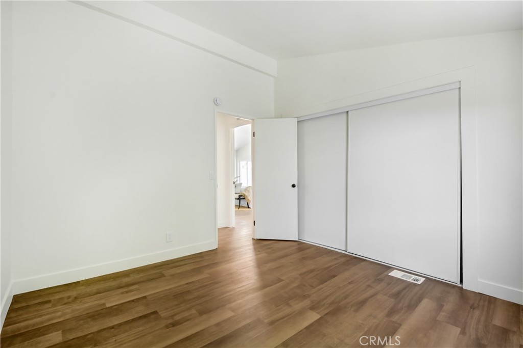 MLS #OC25274877 image #24