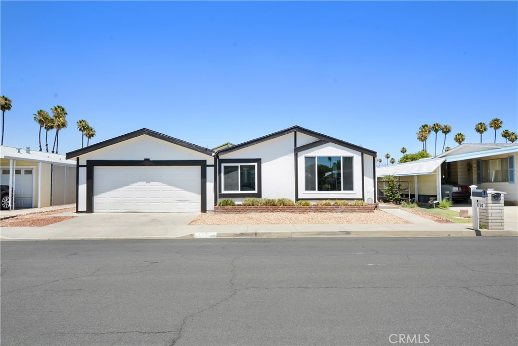 MLS #OC25274877 image #25