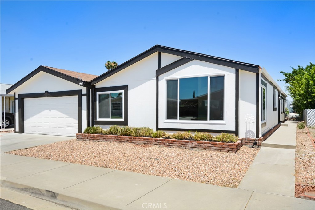 MLS #OC25274877 image #27