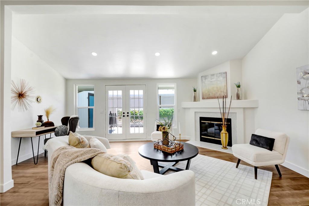 MLS #OC25274877 image #8