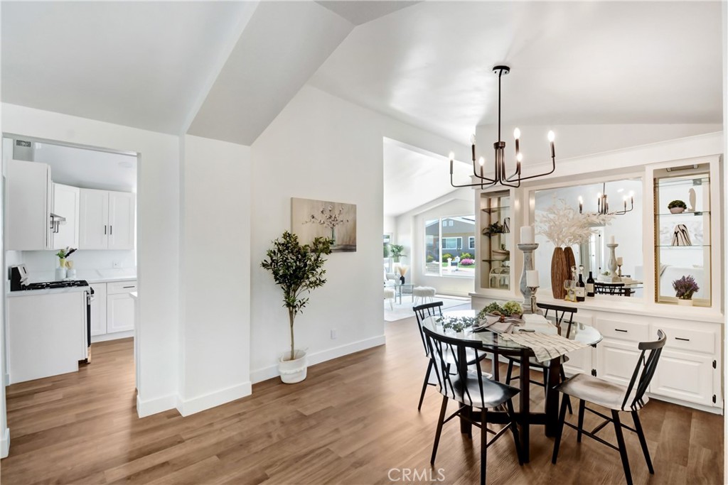 MLS #OC25274877 image #9