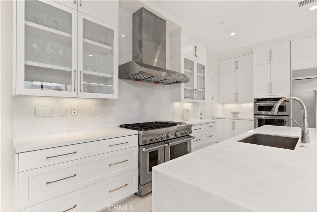 MLS #OC25274910 image #10