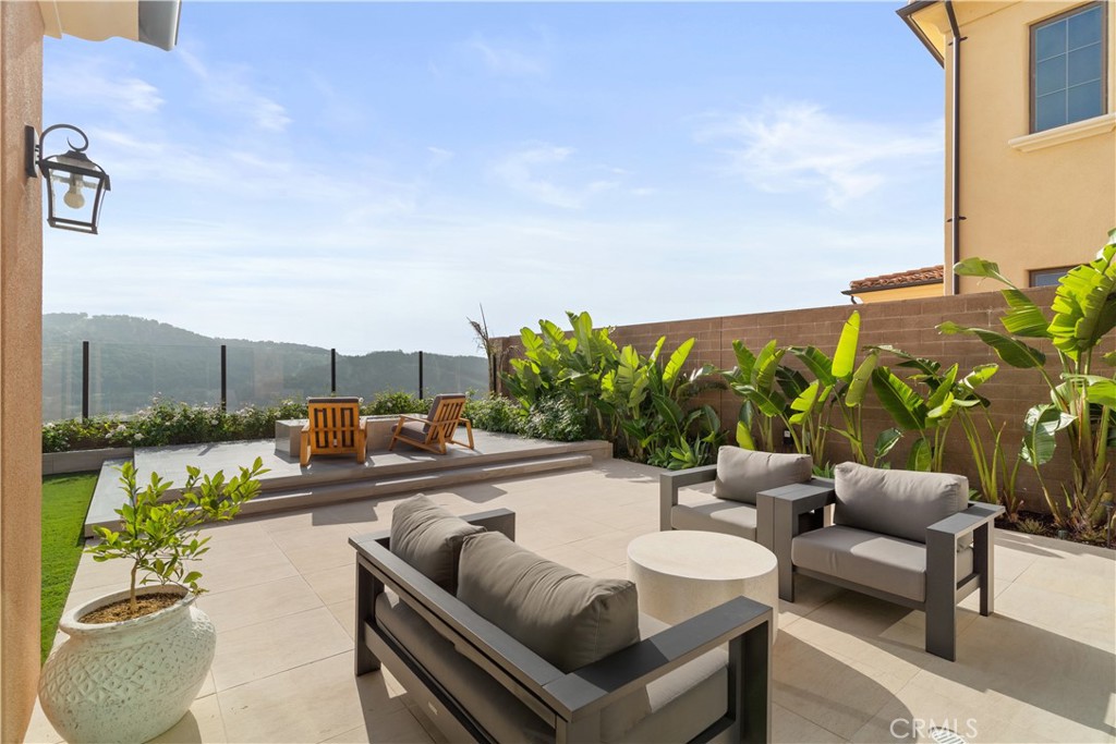 MLS #OC25274910 image #23