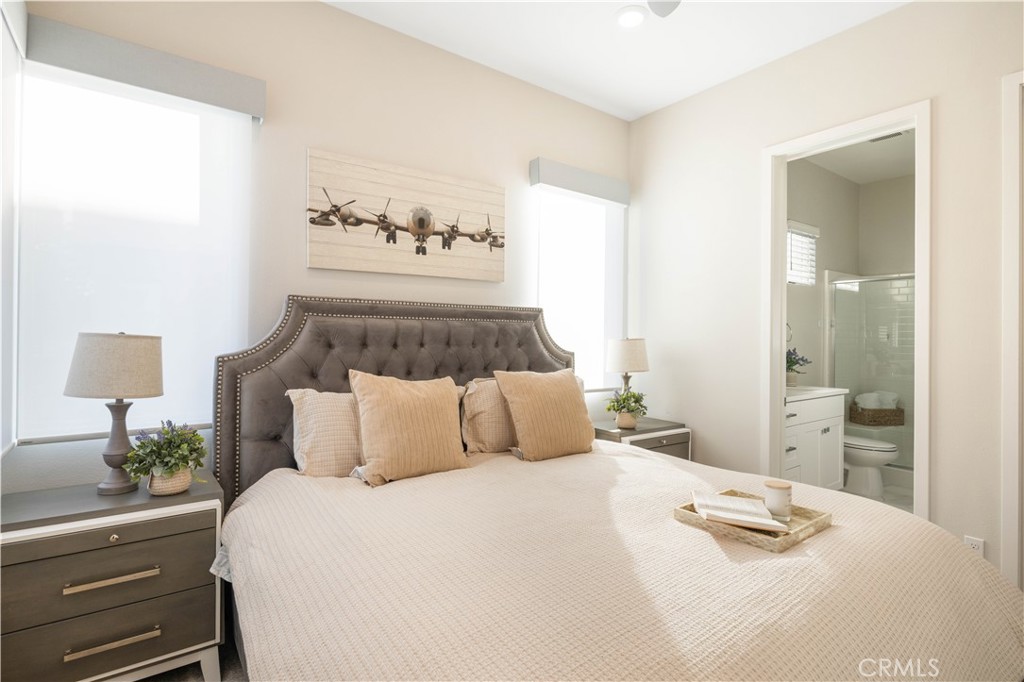 MLS #OC25274942 image #17