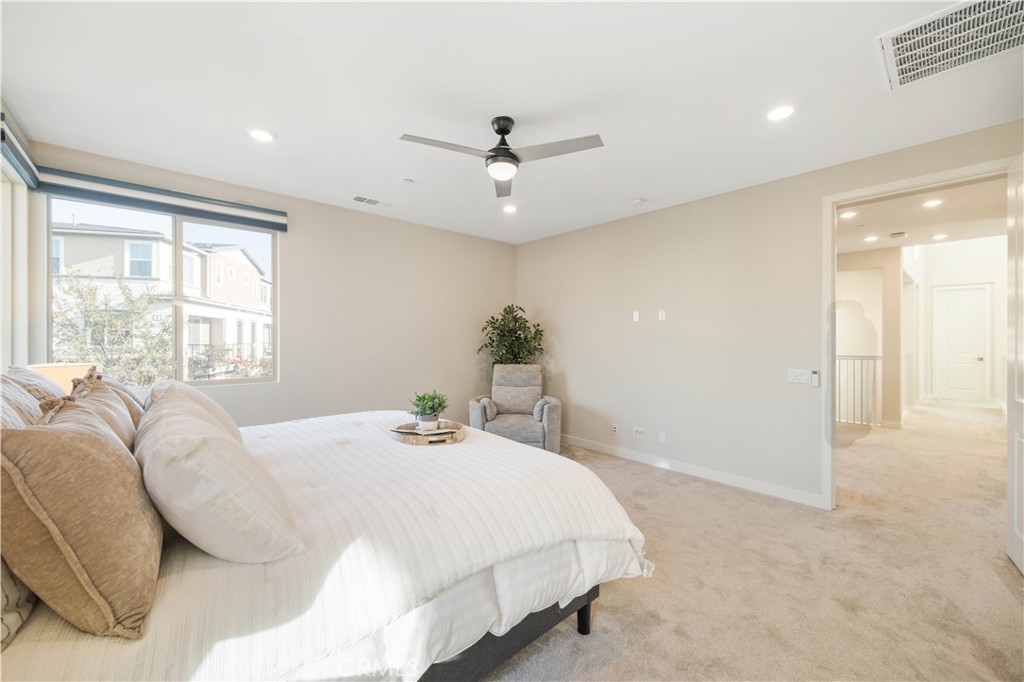 MLS #OC25274942 image #24