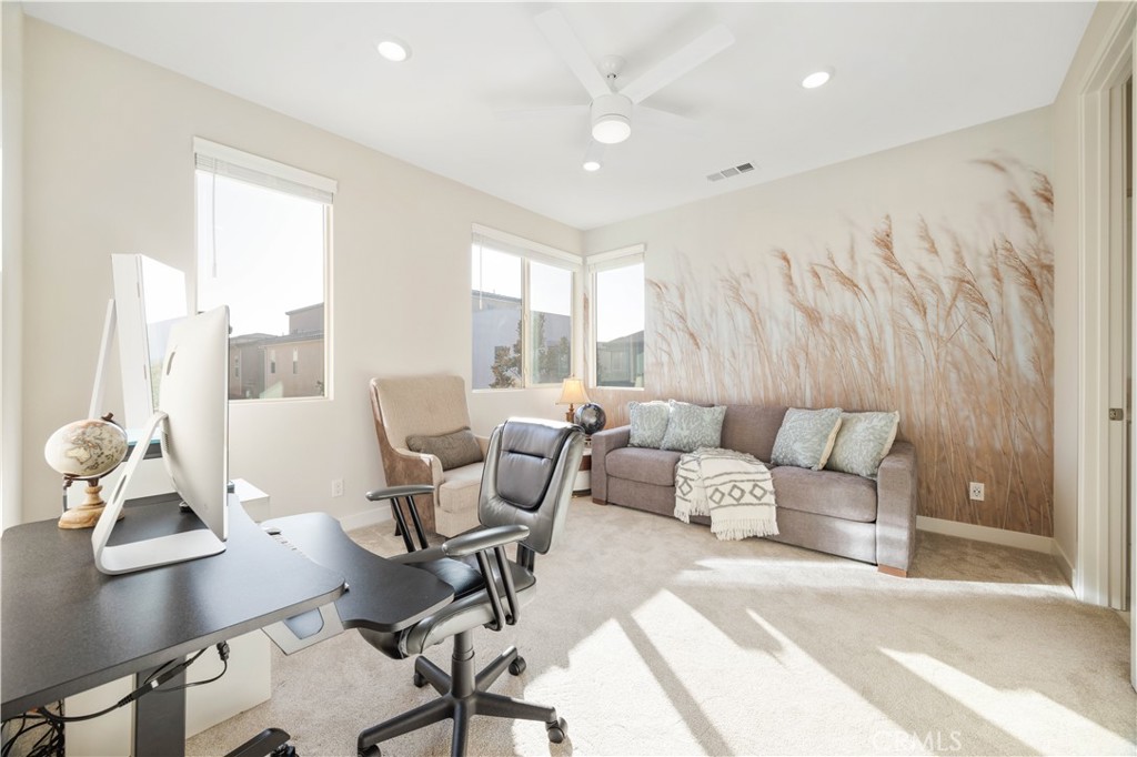 MLS #OC25274942 image #30