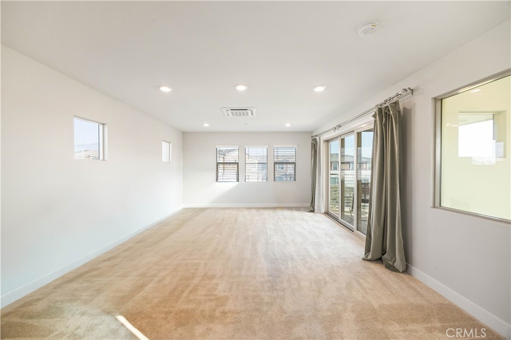 MLS #OC25274942 image #37