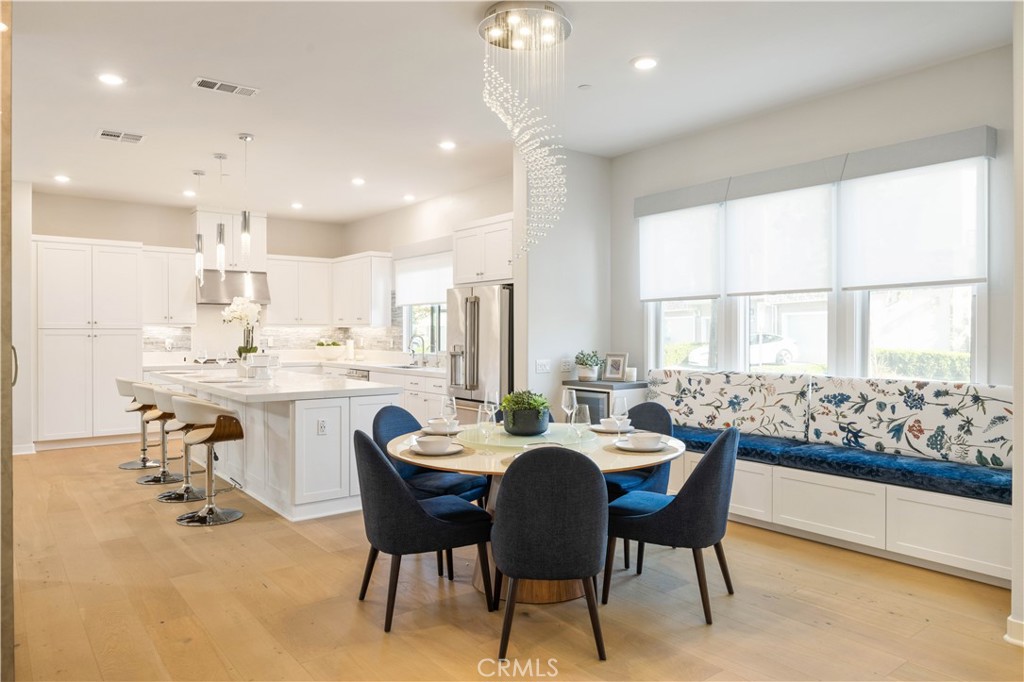 MLS #OC25274942 image #4