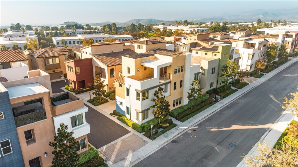 MLS #OC25274942 image #42