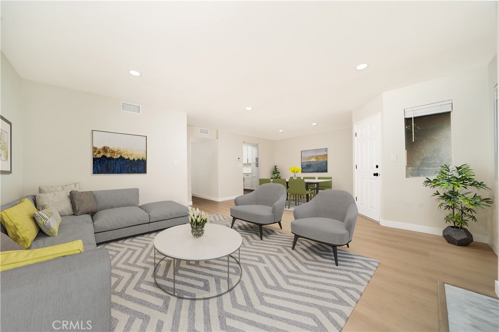 MLS #OC25274955 image #2