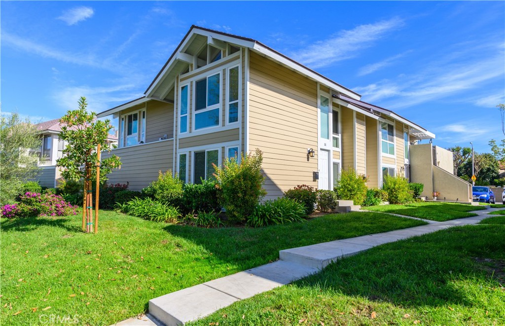 MLS #OC25274968 image #0