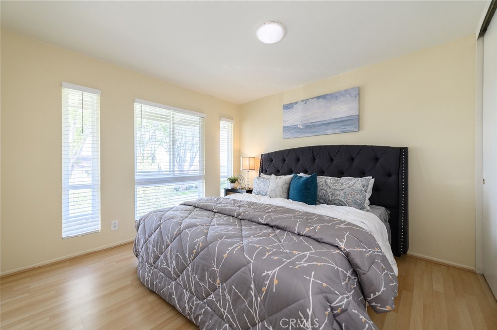 MLS #OC25274968 image #10