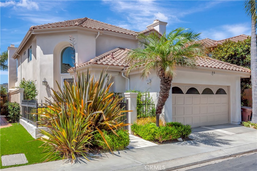 MLS #OC25274990 image #0