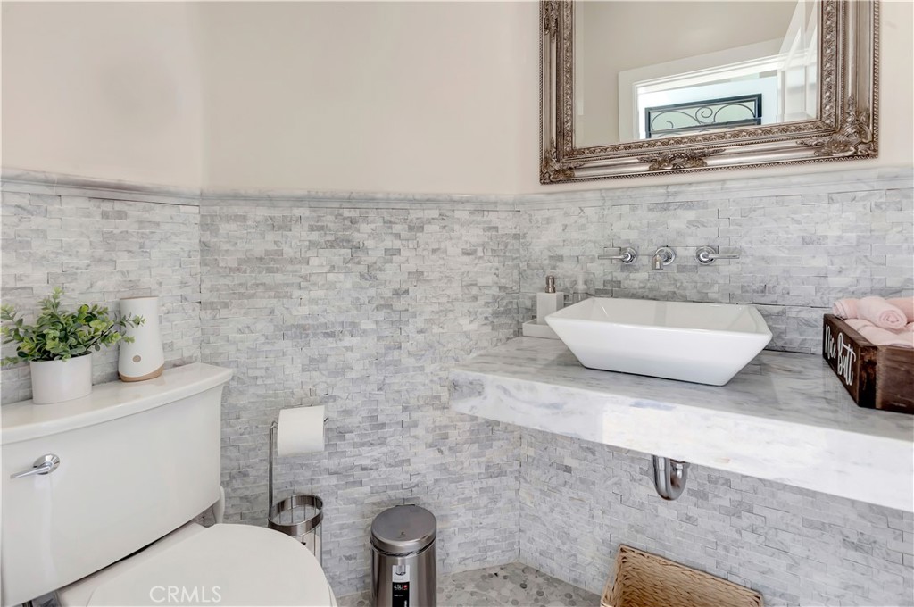 MLS #OC25274990 image #8