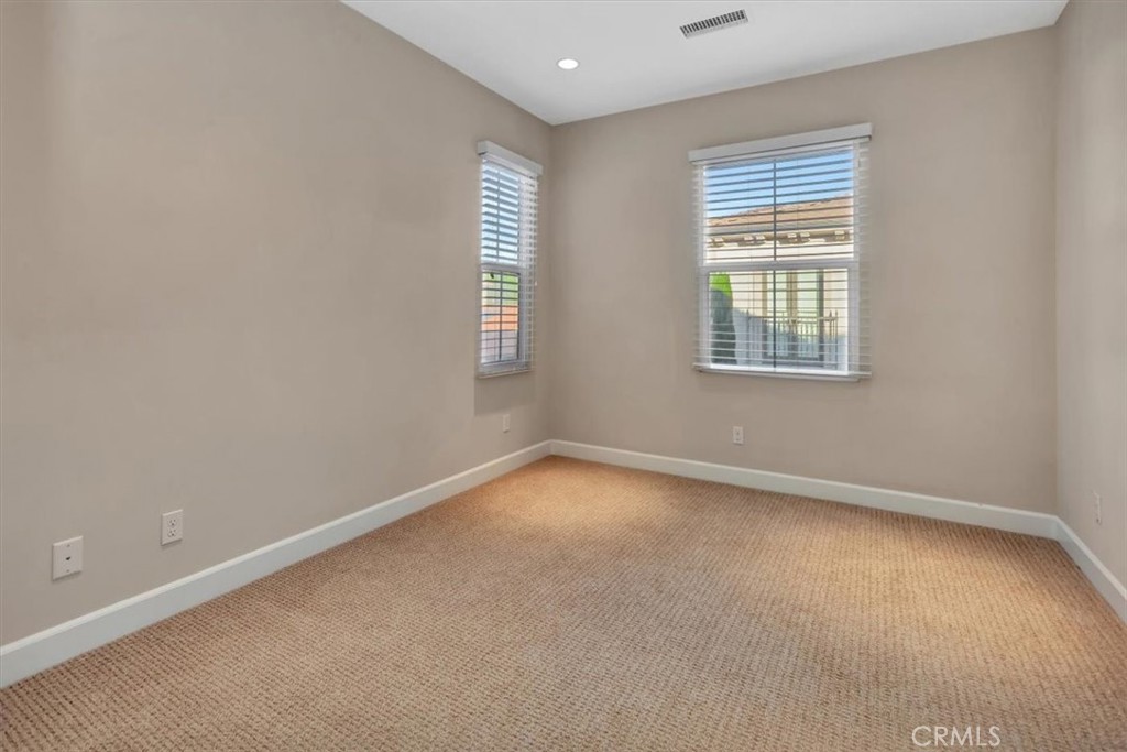 MLS #OC25274994 image #14