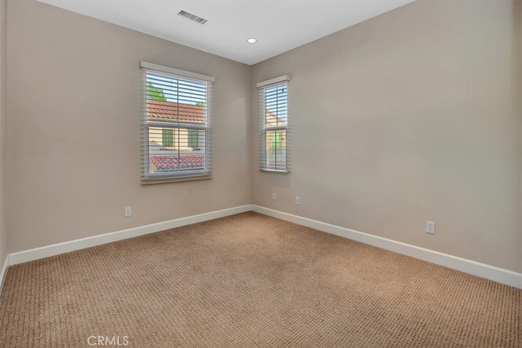 MLS #OC25274994 image #16