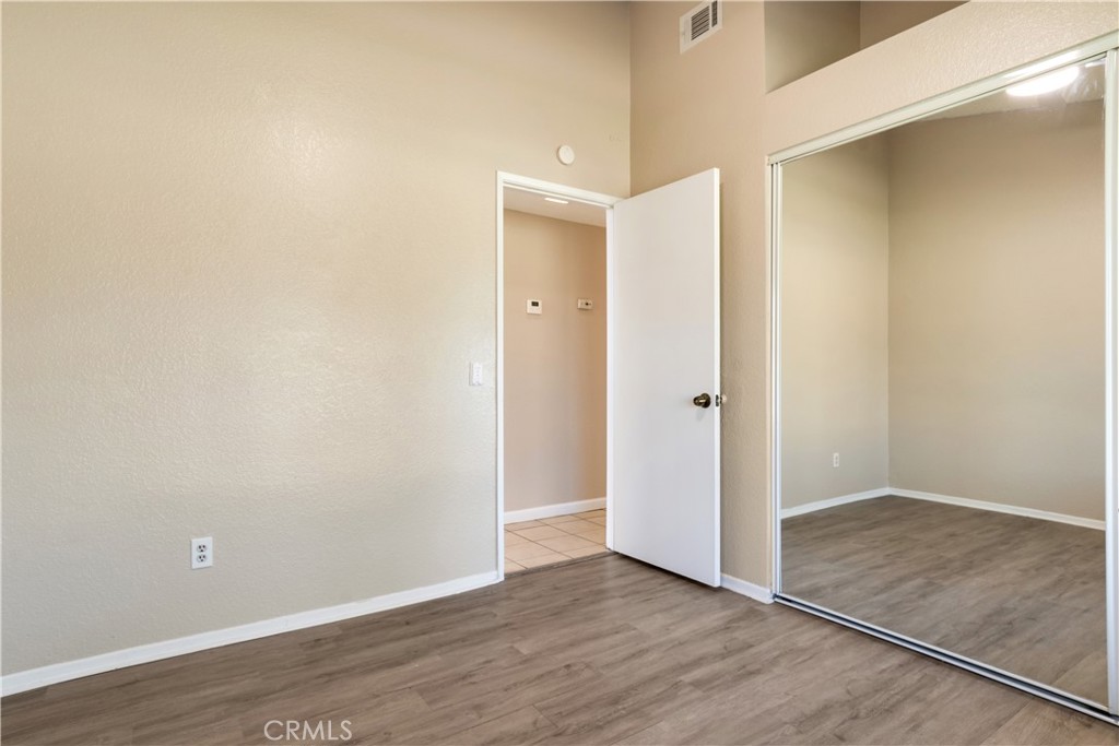 MLS #OC25274996 image #23