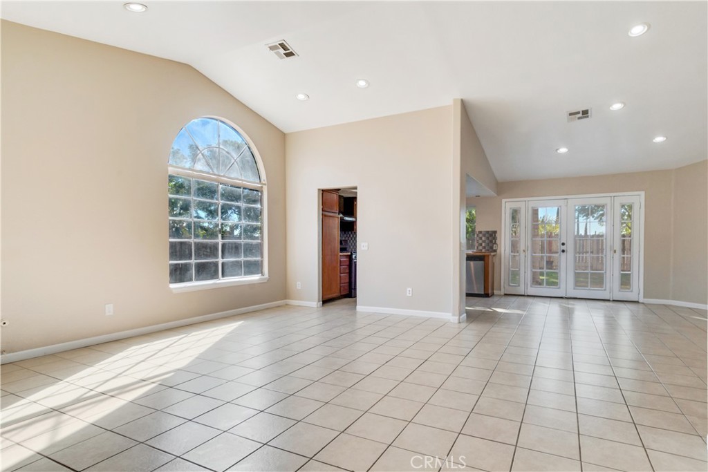 MLS #OC25274996 image #6