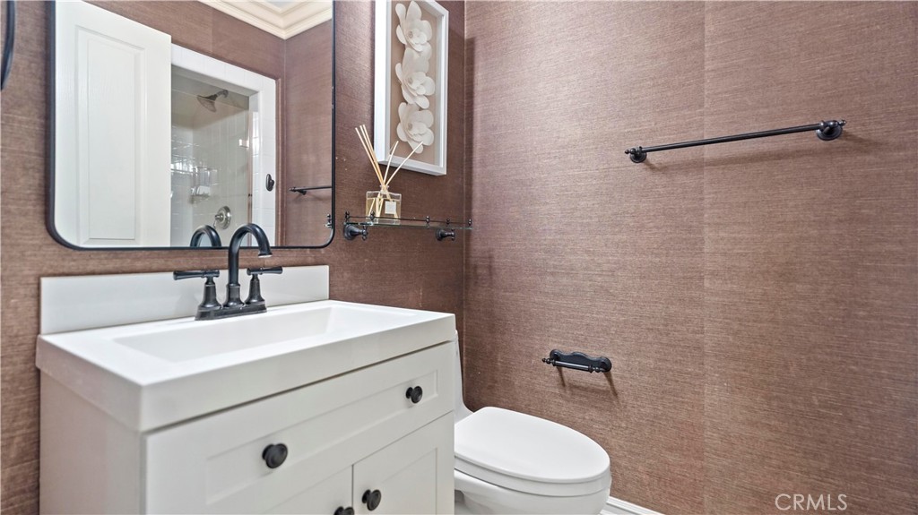 MLS #OC25275004 image #12