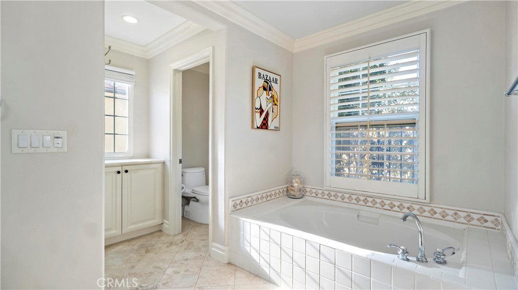 MLS #OC25275004 image #19