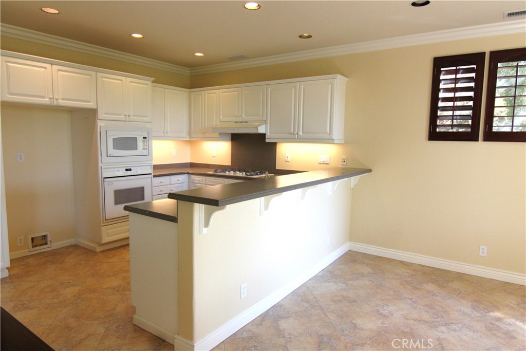 MLS #OC25275023 image #4