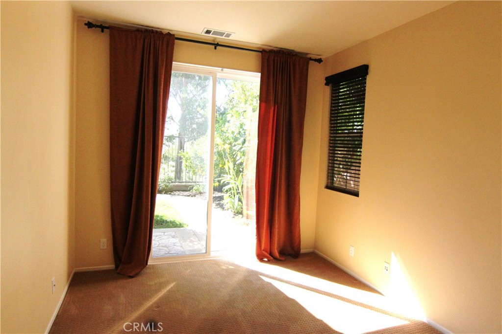 MLS #OC25275023 image #7