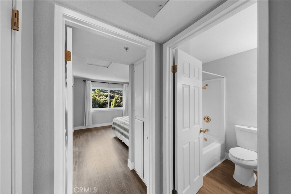 MLS #OC25275038 image #10