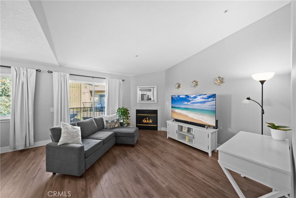 MLS #OC25275038 image #2