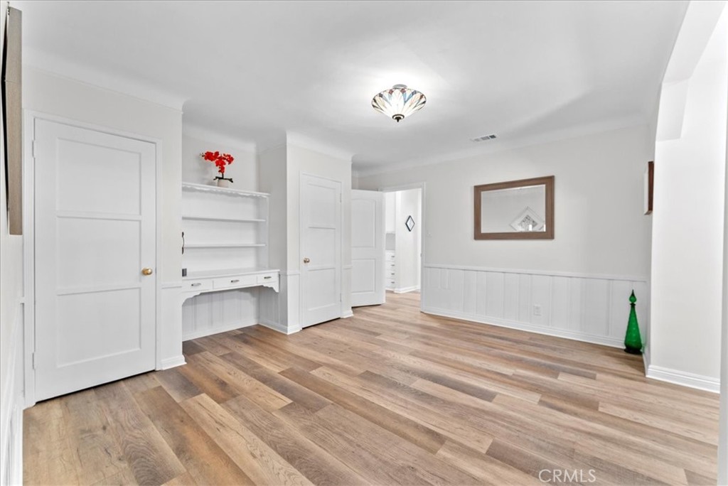 MLS #OC25275046 image #17