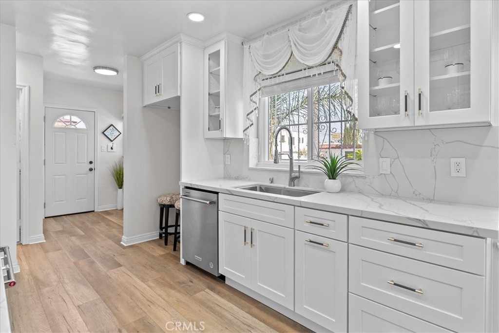 MLS #OC25275046 image #18