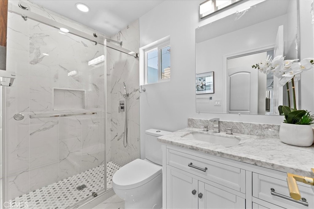 MLS #OC25275046 image #5