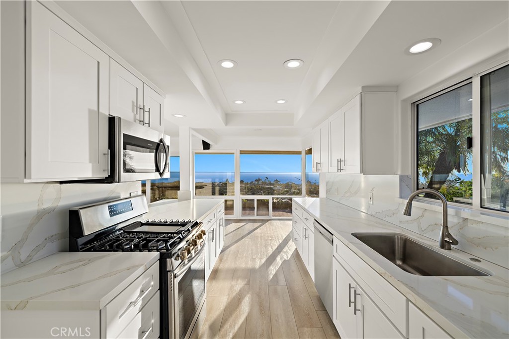 MLS #OC25275186 image #10