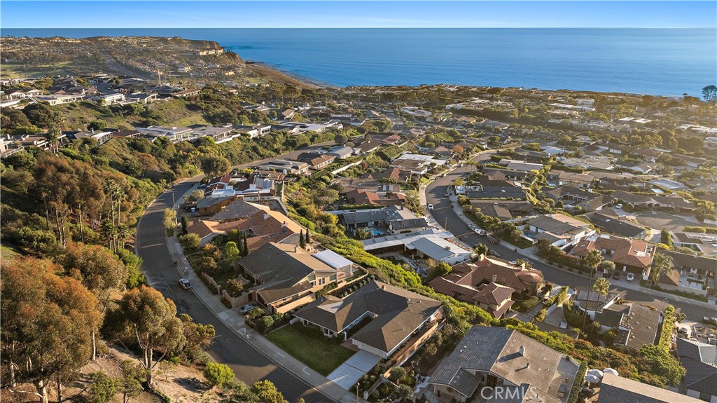 MLS #OC25275186 image #16