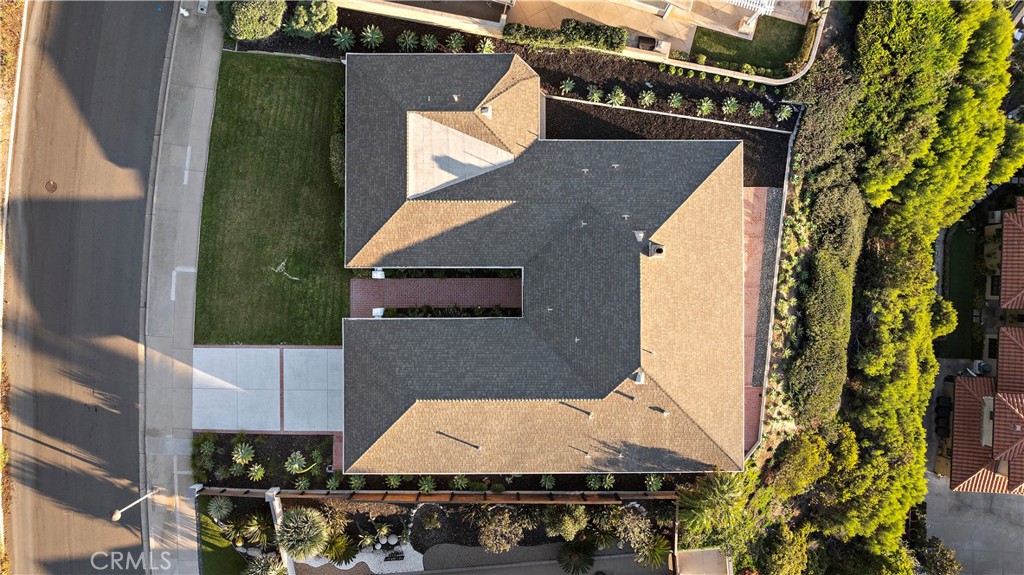 MLS #OC25275186 image #17