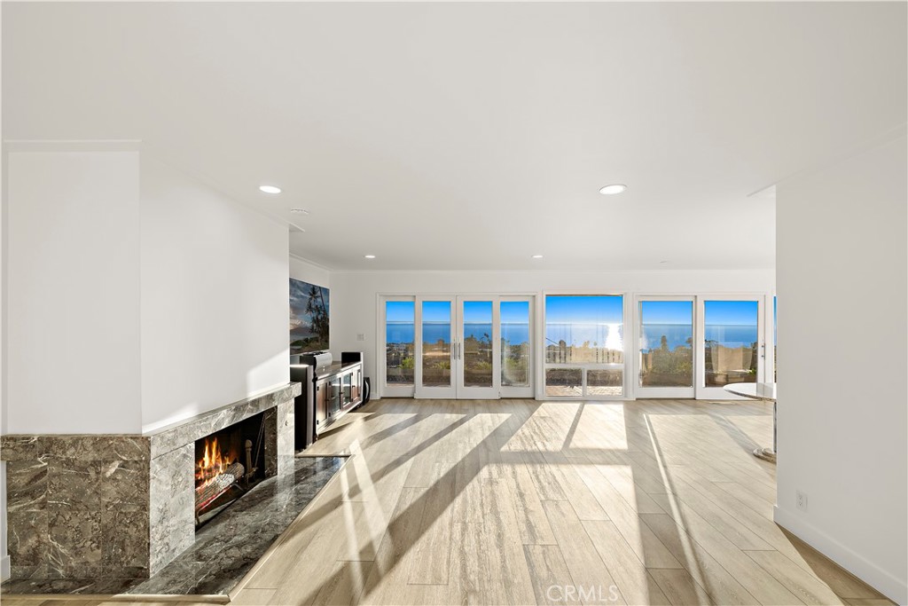 MLS #OC25275186 image #2