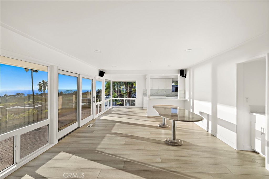 MLS #OC25275186 image #4