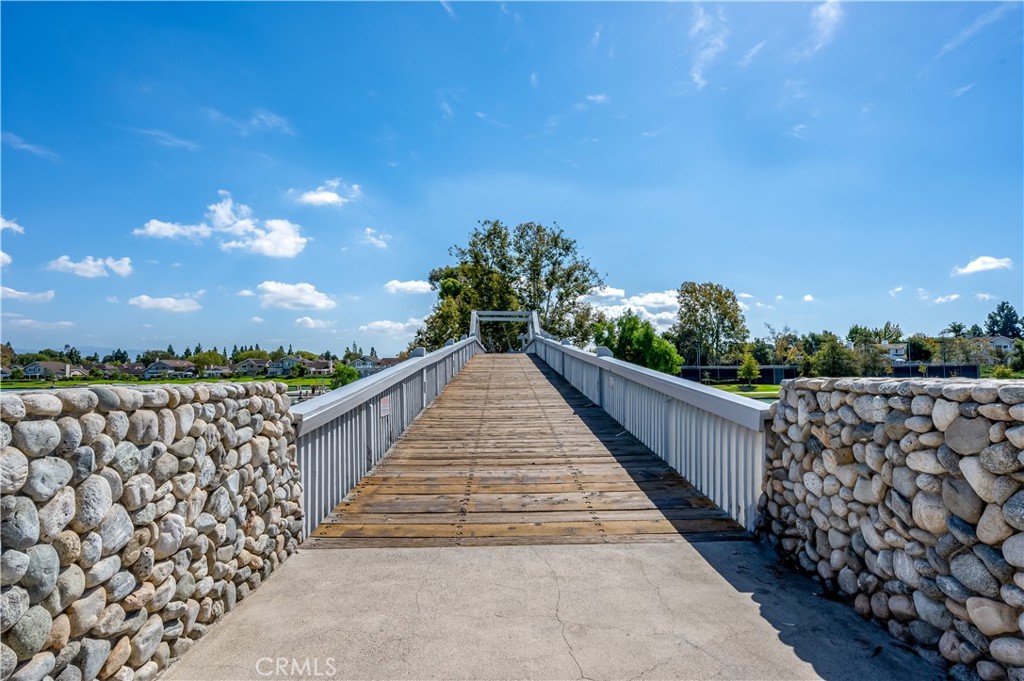 MLS #OC25275393 image #15