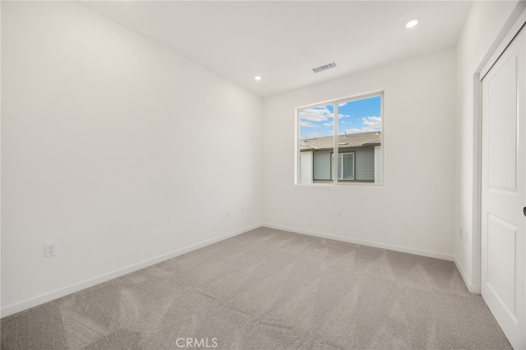 MLS #OC25275494 image #23