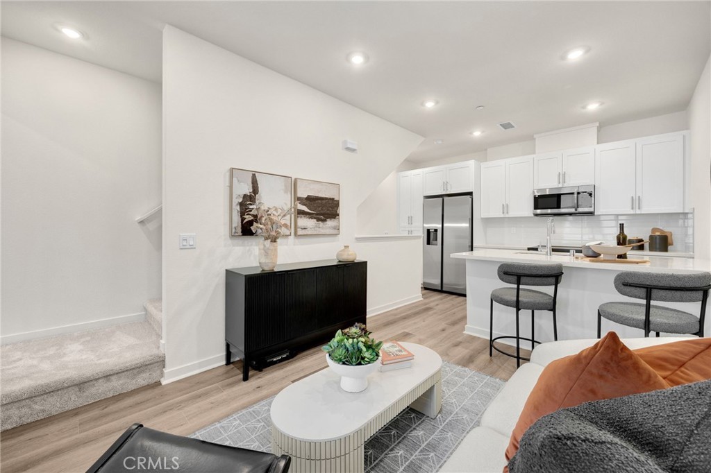 MLS #OC25275494 image #3