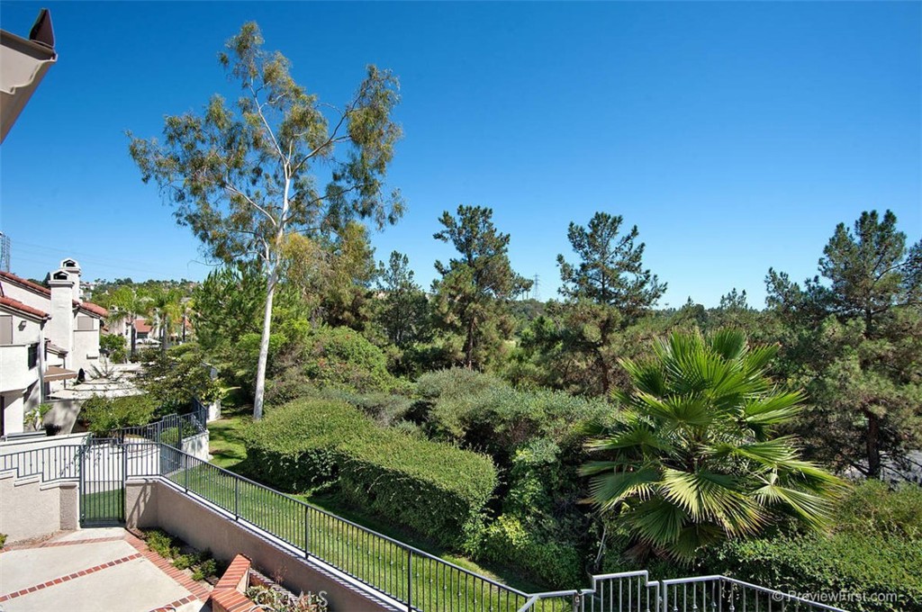 MLS #OC25275515 image #26