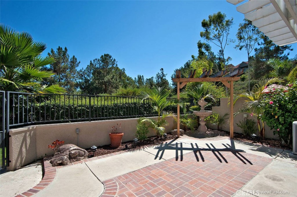 MLS #OC25275515 image #27