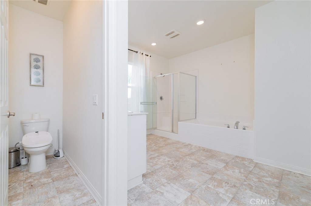 MLS #OC25275523 image #30