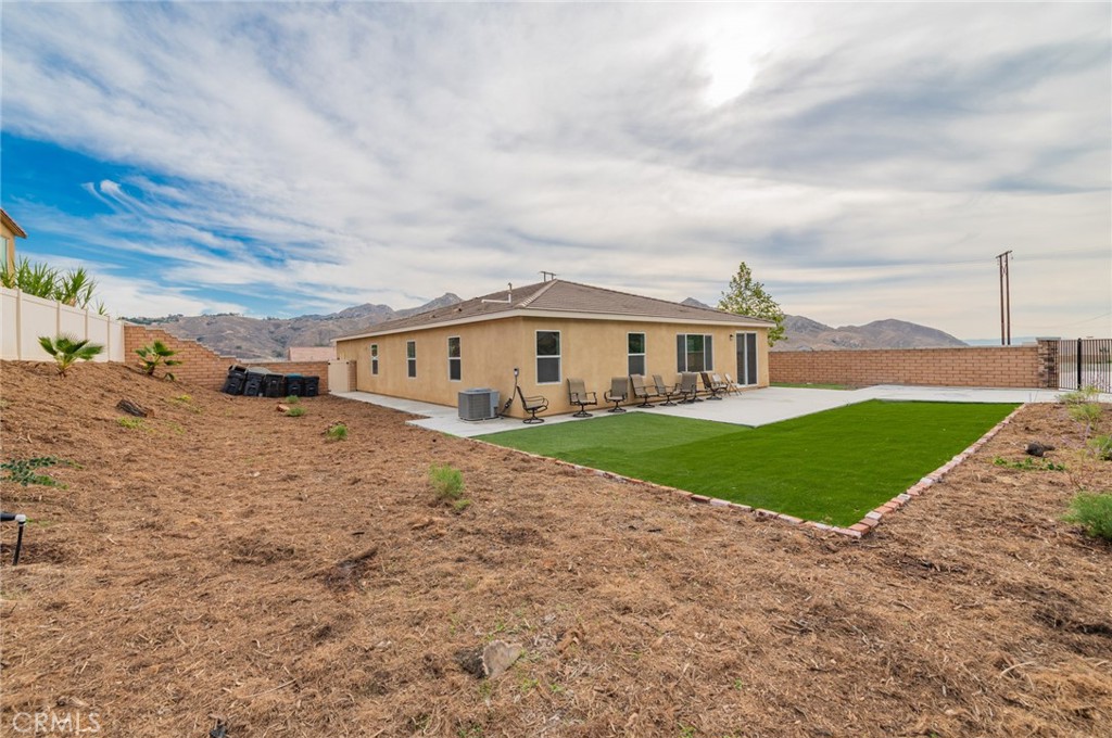 MLS #OC25275523 image #39