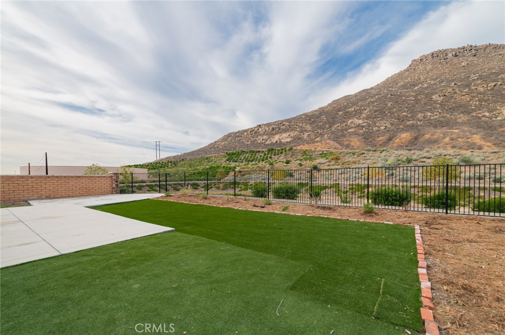 MLS #OC25275523 image #40