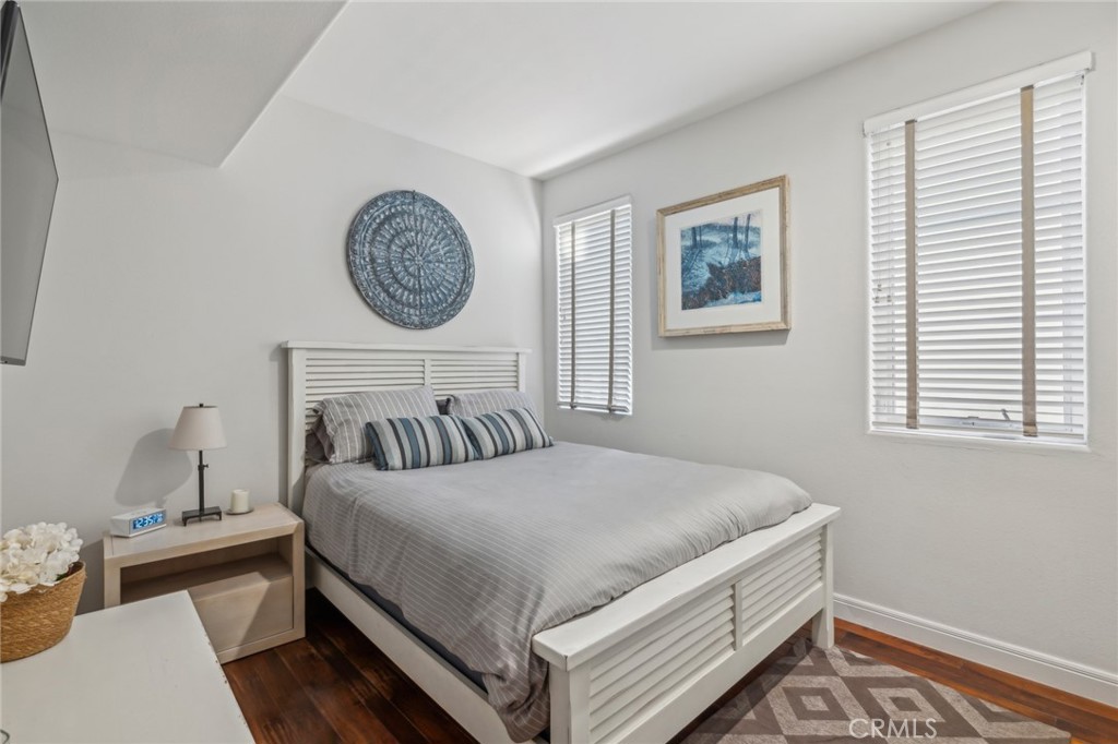 MLS #OC25275591 image #18