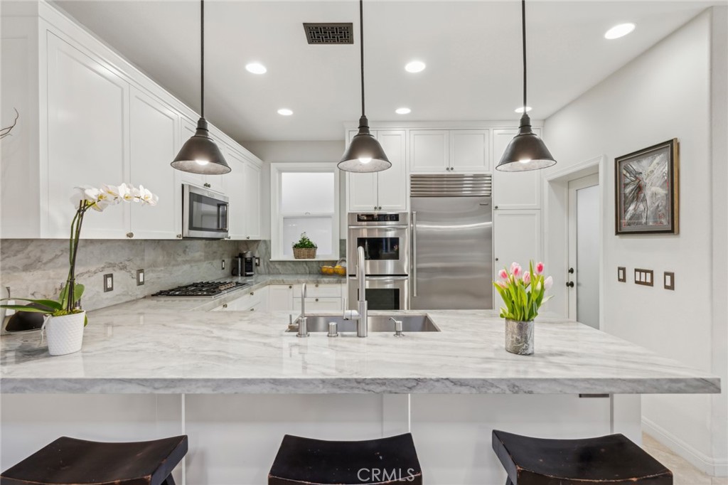 MLS #OC25275591 image #5