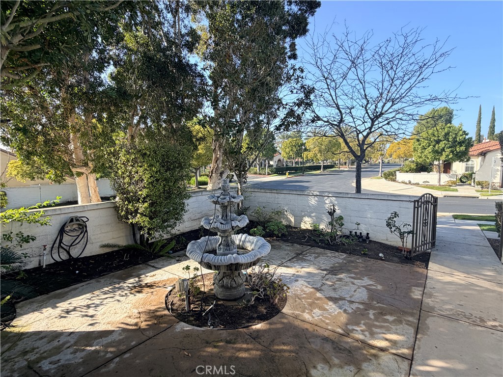 MLS #OC25275626 image #28