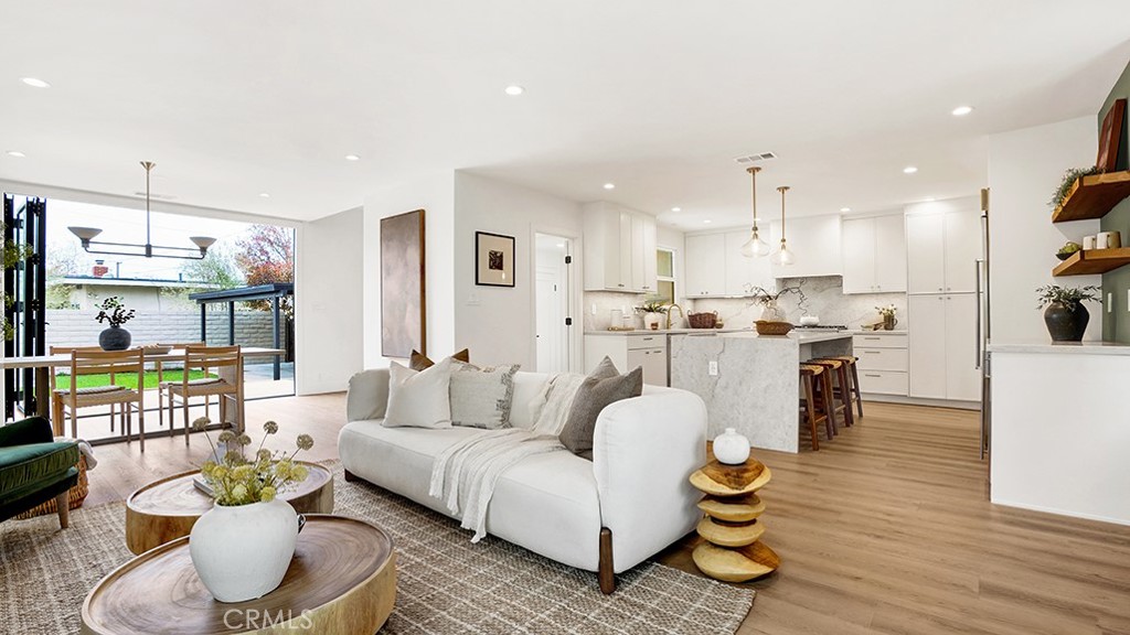 MLS #OC25275782 image #12