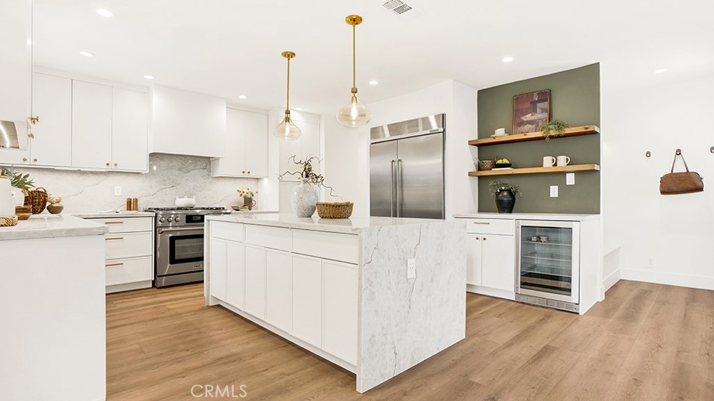 MLS #OC25275782 image #15